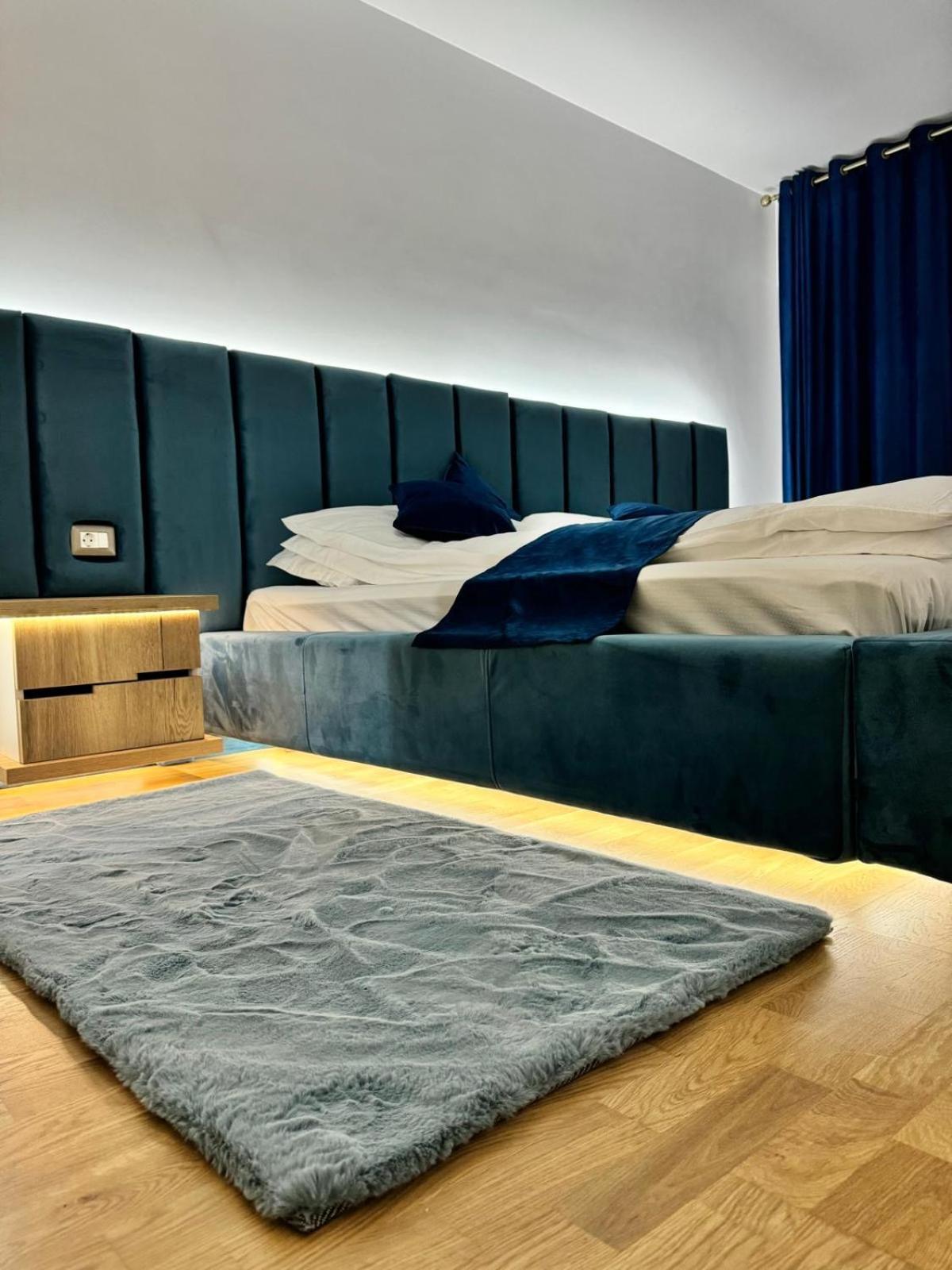 Luxury Blue Apartment Iasi Exteriör bild